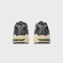 ASICS GEL-KAYANO 14 - Cream / Obsidian Grey