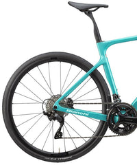 Bianchi Infinito 105 Carbon Road Bike 2026 - Metallic Celeste