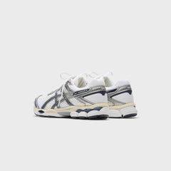 ASICS Gel-Cumulus 16 - White / Midnight