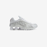 Wmns Shox R4