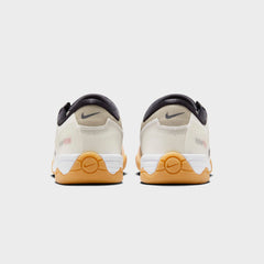 Nike Total 90 3 SP - White / Black / Gum