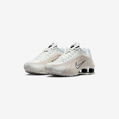Wmns Shox R4