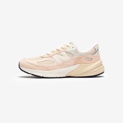 990