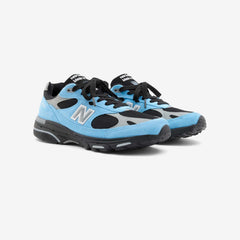 993