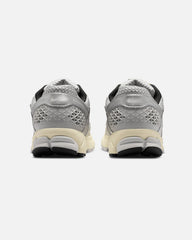 Nike Zoom Vomero 5 Grey