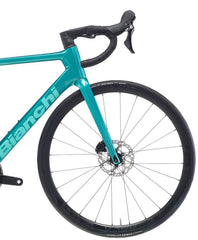 Bianchi Sprint 105 Carbon Road Bike 2026 - Metallic Celeste