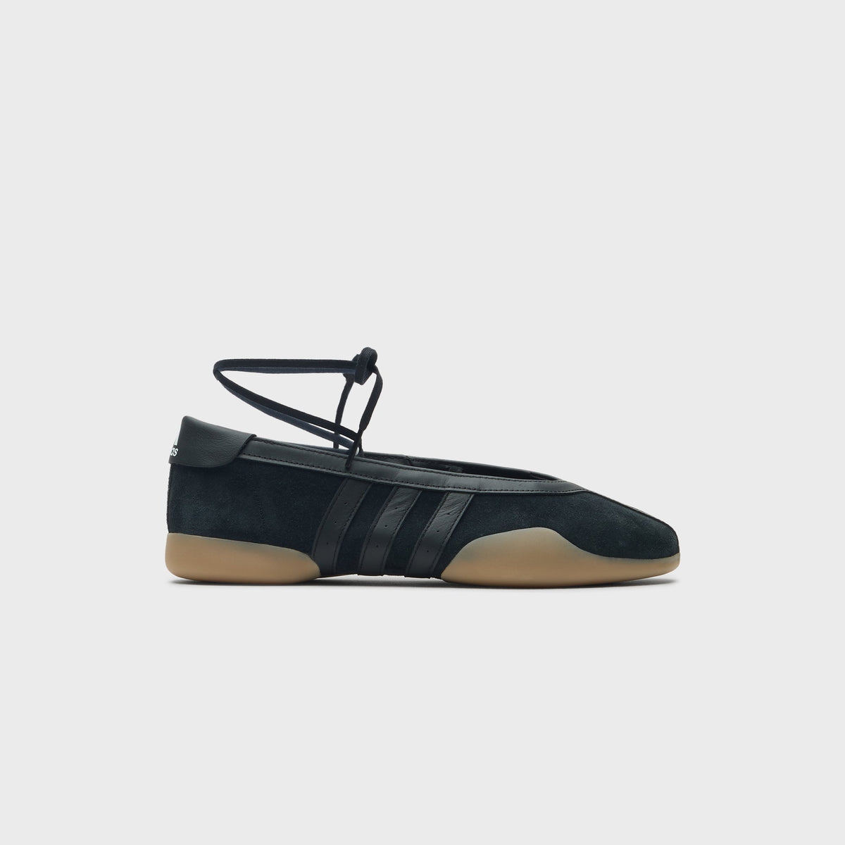 adidas WMNS Taekwondo Mei Ballet - Core Black / Cloud White / Gum