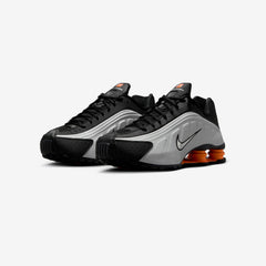 Shox R4