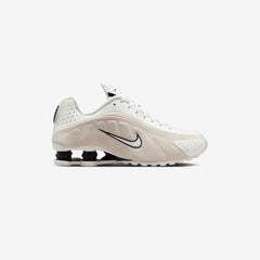 Wmns Shox R4