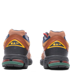 2002R 'Hiking Boot Pack' - Brown