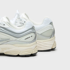 Saucony Progrid Omni 9 TMY - White / Silver