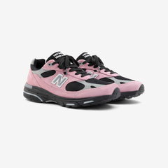 993